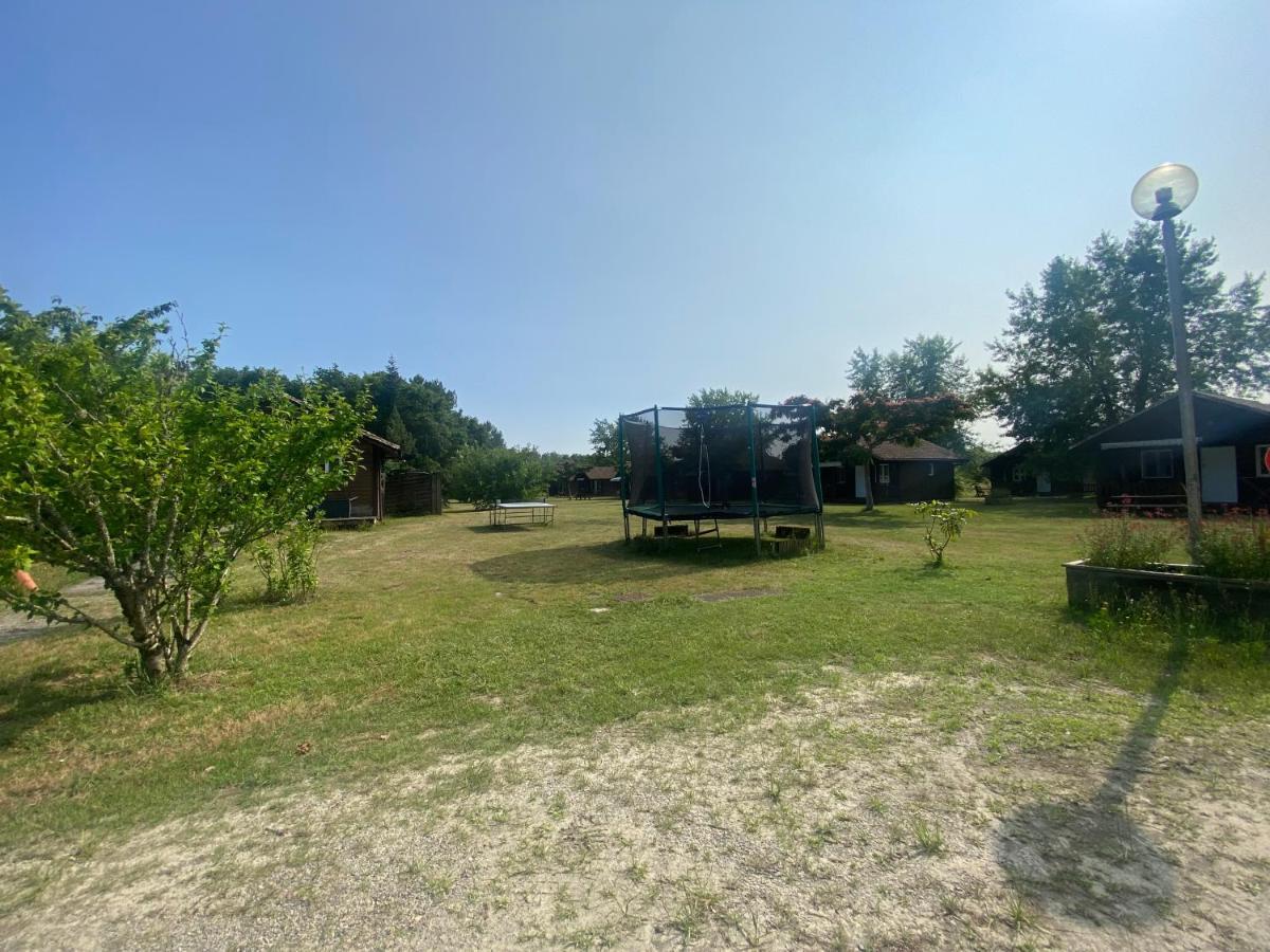 Camping Familial Les Chalets D'Uza Dış mekan fotoğraf