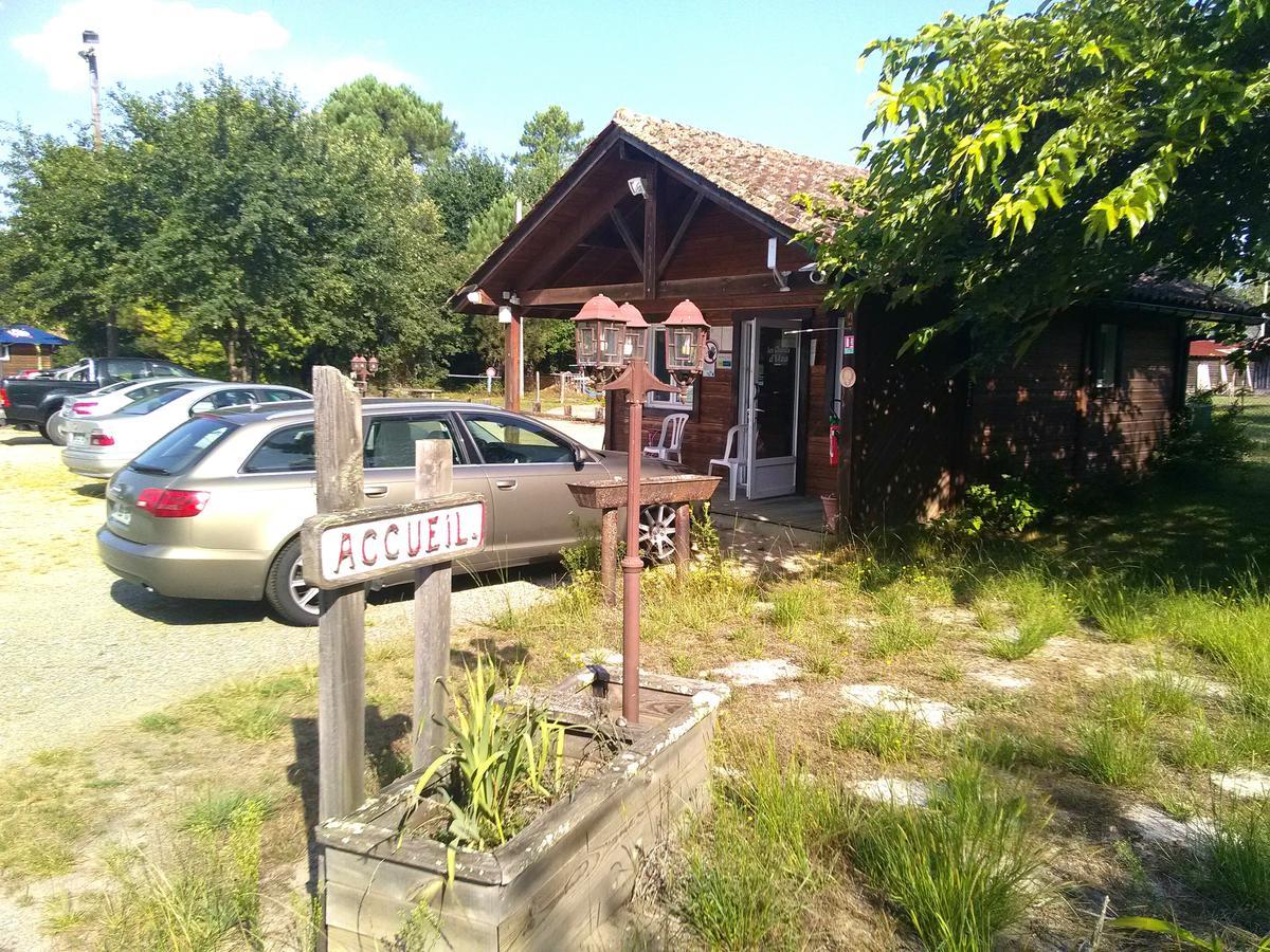Camping Familial Les Chalets D'Uza Dış mekan fotoğraf